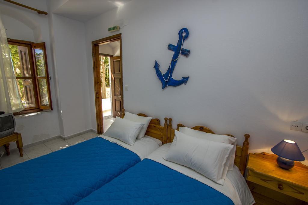 Symi Center Hotel Ruang foto